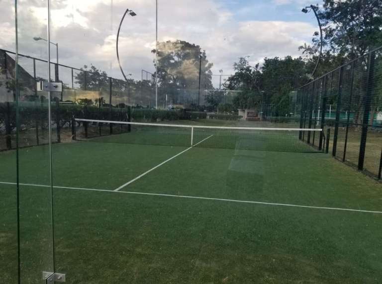 In Messico arriva il campo da padel in erba, come a Wimbledon