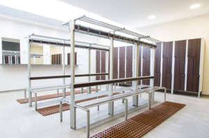 Riaprono gli spogliatoi: ma solo per gli agonisti