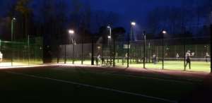 Svezia: lo strano caso dell’inquinamento acustico dei campi da padel ad Havsbadsvägen