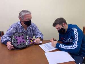 Javi Barahona rinnova con Starvie