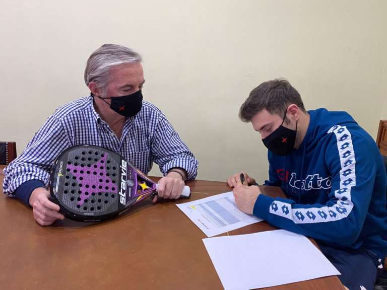 Javi Barahona rinnova con Starvie