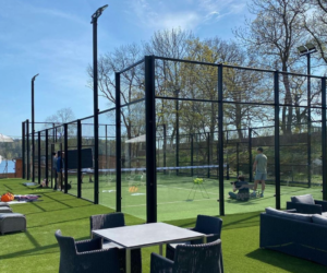 Slazenger inaugura il suo primo campo da padel in Svezia