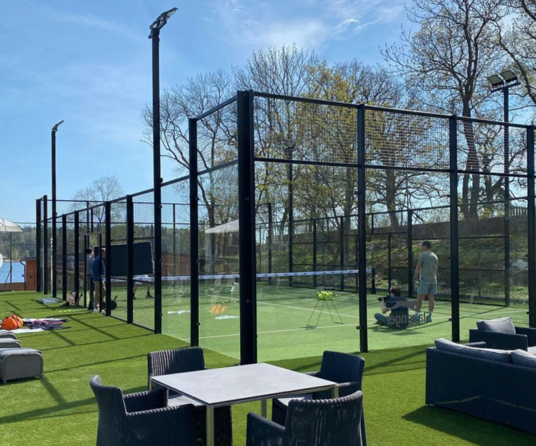 Slazenger inaugura il suo primo campo da padel in Svezia