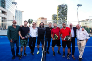 ZPadel installa due campi da padel nella scenografica cornice di Piazza Gae Aulenti a Milano